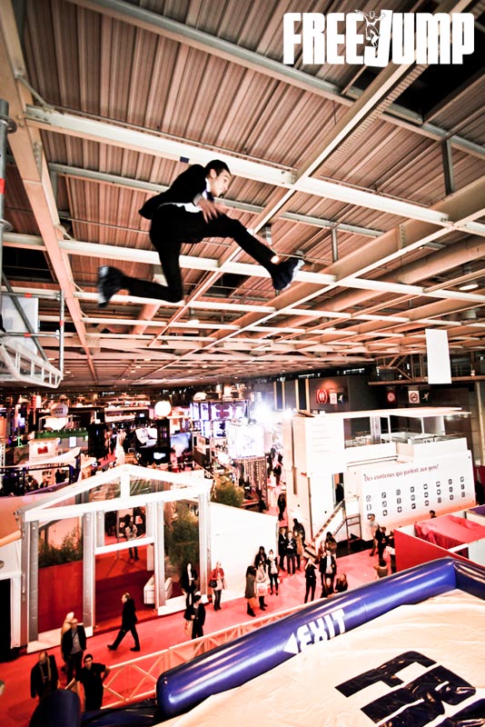 FreeJump - Salon Heavent - En costard c'est plus fun ! FreeJump - Salon Heavent - En costard c'est plus fun !