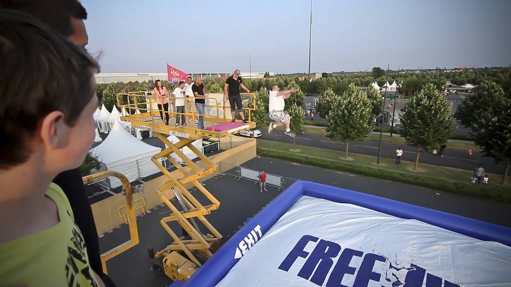 FreeJump - On se jette en l'air ! FreeJump - On se jette en l'air !