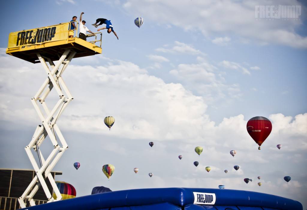 FreeJump - Salto périlleux arrière FreeJump - Salto périlleux arrière