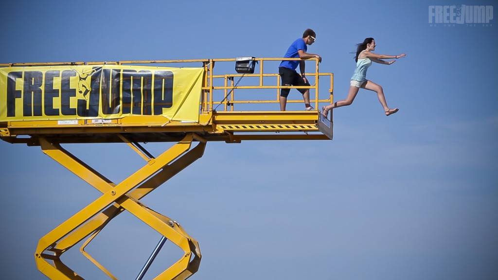 FreeJump - Attention à la marche !!!