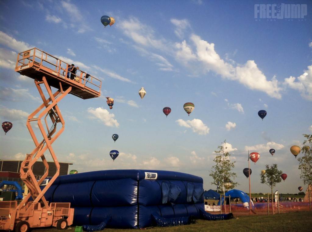FreeJump - chute Airbag - Mondial Air Ballon - 18